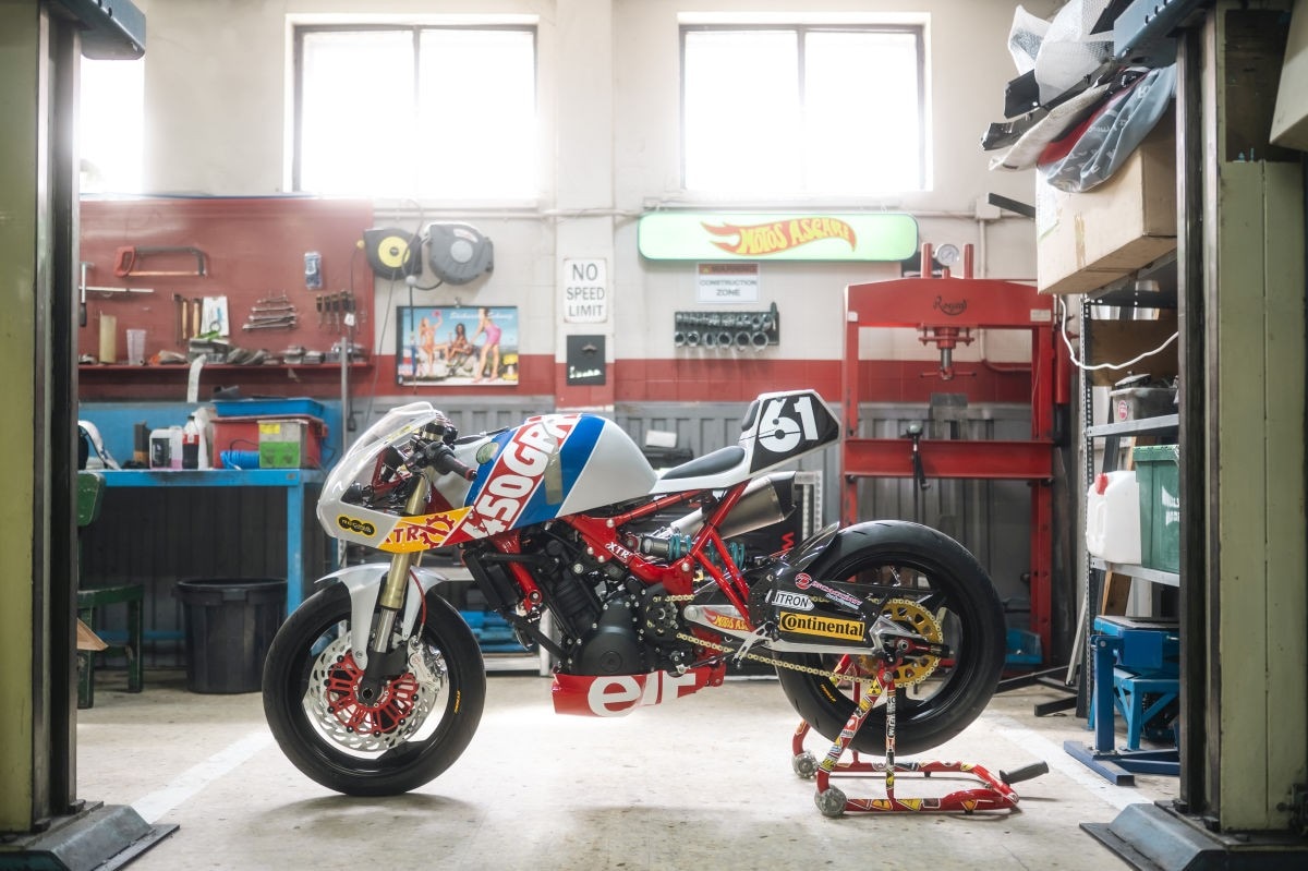 La riconoscete? E' una Royal Enfield Guerrilla 450!